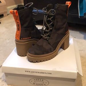 Steve Madden boots